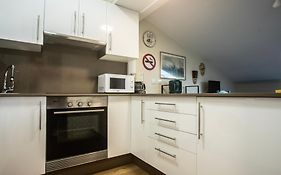 Estudio con piscina en A Guarda- Pontevedra